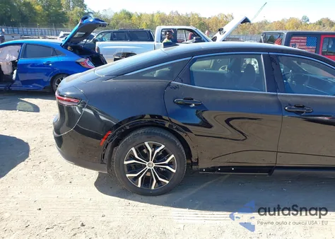 2024 Toyota Crown Xle z USA, uszkodzony, nr VIN JTDAAAAF3R3028252